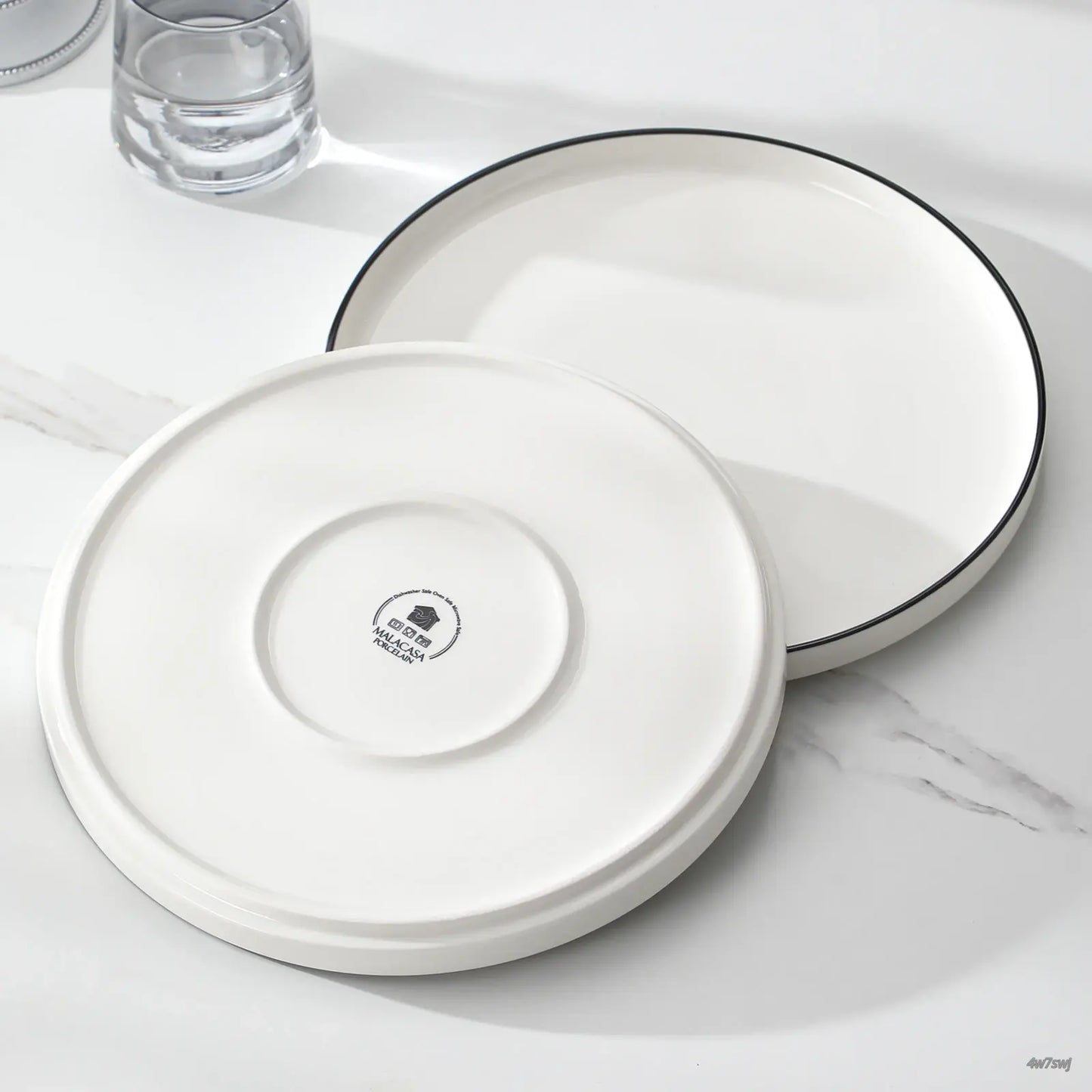 Porcelain Dinnerware Set for 4/6, Modern Plates and Bowls Set, Chip & Scratch Resistant Dishware, Microwave & Dishwasher Safe, Elegant Kitchen Dining Set, LEAH Series